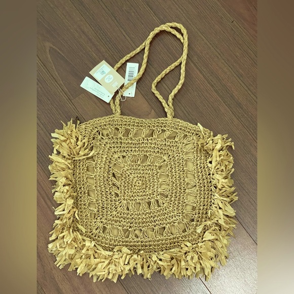 Most Wanted USA Seagrass Woven Tote new with tags tan brown color zip shoulder - Picture 3 of 5